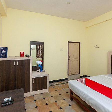 Tiruvannāmalai Collection O Ammayi Hotels & Resorts מראה חיצוני תמונה