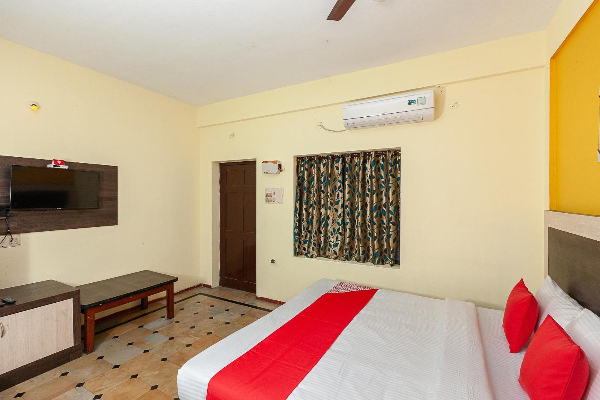 Tiruvannāmalai Collection O Ammayi Hotels & Resorts מראה חיצוני תמונה