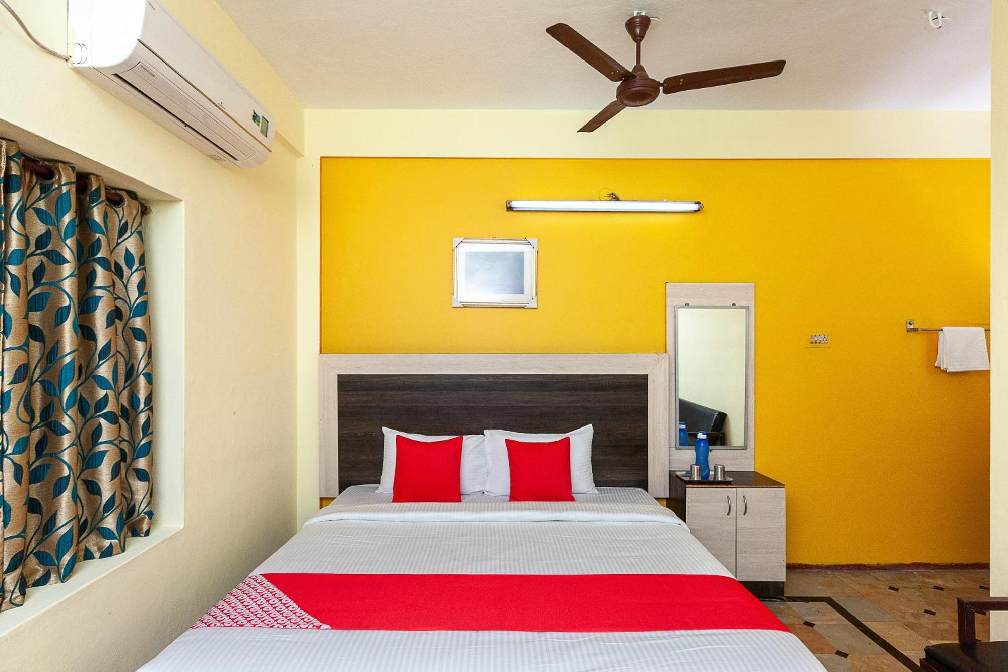Tiruvannāmalai Collection O Ammayi Hotels & Resorts מראה חיצוני תמונה