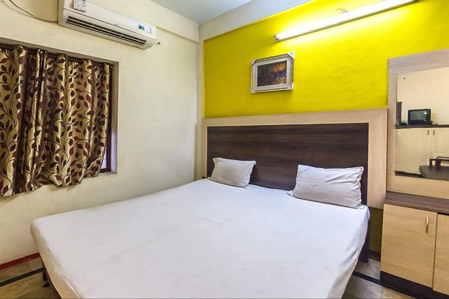Tiruvannāmalai Collection O Ammayi Hotels & Resorts מראה חיצוני תמונה